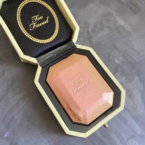 Too Faced Canary Diamond Highlighter